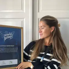 Lovisa Barkman, "Månadens Nätängel", hyllas för sin positiva energi och sitt engagemang online.