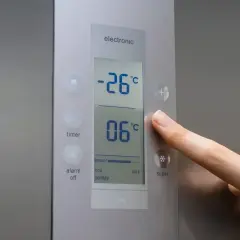 Jaka temperatura w lodówce? Sekrety świeżości i niższych rachunków
