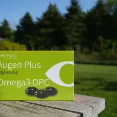 Packung "Augen Plus" mit Omega-3-Fettsäuren zur Unterstützung der Sehkraft.