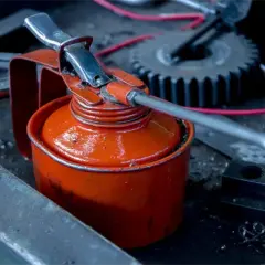 Jaki olej do silnika 2.0 diesel? Najlepsze wybory i porady dla DPF
