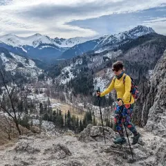 Tatry w maju: Bezpieczne szlaki, sprzęt i czego unikać?