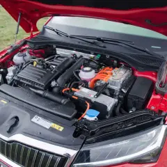 Skoda Superb: Jaki silnik? Ekspert radzi! TSI, TDI, iV porównanie
