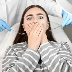 Jak pokonać lęk przed dentystą? Bezbolesne leczenie i wsparcie