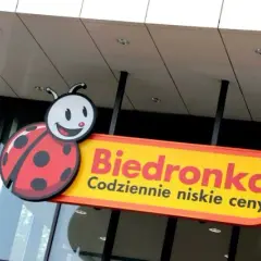 Czy w Krynicy Morskiej jest Biedronka? Sprawdź lokalizację i godziny