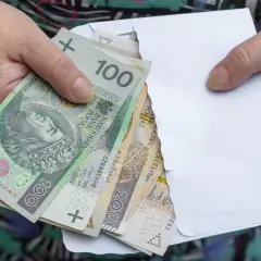 Czy przy rencie rodzinnej należy się trzynastka? Sprawdź szczegóły!