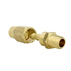 Conector de latón con rosca R1 1/4, ideal para unir tuberías.