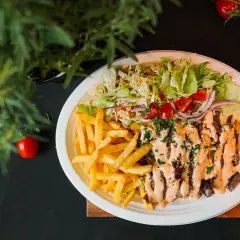 Idealny sos do kebaba w Kryspinowie? Odkryj najlepsze smaki!