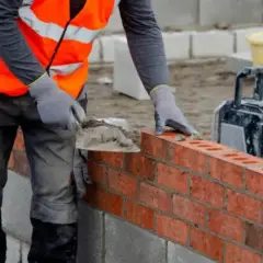 Jak szybko schnie zaprawa murarska? Kluczowe informacje i porady