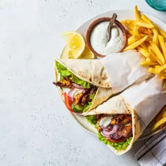 Gdzie zjeść najlepszą zapiekankę w Stalowej Woli? Sprawdź menu i ceny