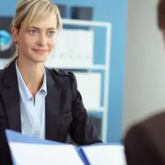 Przerwa w CV po macierzyńskim? Jak zamienić ją w atut