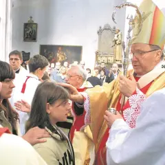 Co jest potrzebne do bierzmowania w innej parafii - uniknij problemów