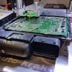 Naprawa sterownika BMW PCR2.1, diagnoza DTC P0301. Elektronika samochodowa.
