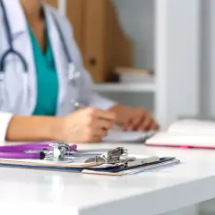 Czy lekarz rodzinny może odmówić skierowania na badania krwi? Dowiedz się dlaczego
