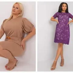 Dwie kobiety prezentują modne sukienki plus size: beżową z paskiem i fioletową koronkową.