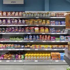 Półki sklepowe uginają się od przekąsek. Zastanawiasz się, ile dni na zwrot masz swoje ulubione chipsy? Na pewno masz sporo czasu na decyzję.