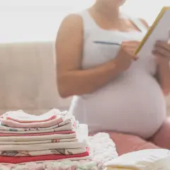Kiedy zaczyna się 9 miesiąc ciąży? Kluczowe informacje i przygotowania