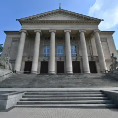 Teatr Wielki w Warszawie: historia, wydarzenia i tajemnice kultury