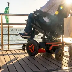Jak uzyskać wózek inwalidzki z NFZ? Kto wystawi zlecenie i co dalej?