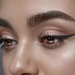 Makijaż krok po kroku: Naturalny look dla początkujących bez błędów!