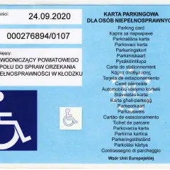 Karta parkingowa dla osób niepełnosprawnych, ważna do 24.09.2020. Czy karta parkingowa zwalnia z opłat za parking? To zależy od lokalnych przepisów.