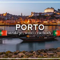 Porto: tradycyjne łodzie Rabelo z beczkami wina porto na rzece Douro, z widokiem na oświetlone miasto o zachodzie słońca.