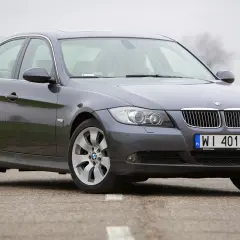 BMW E90 2.0 benzyna: Czy warto kupić? N46 vs N43 który wybrać?