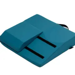 Ein tealfarbenes Arthrodesenkissen mit Klettverschlüssen. So benutzen Sie es für mehr Komfort.