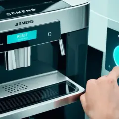 Jak zresetować ekspres do kawy Siemens EQ 500 i rozwiązać problemy