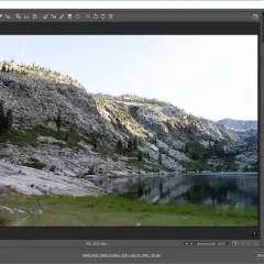Edycja zdjęcia górskiego jeziora w Camera Raw 9.1.1. Widok panelu z ustawieniami balansu bieli i temperatury.
