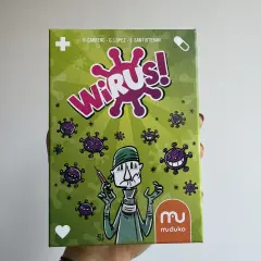 Wirus! gra karciana. Doktor z syropem walczy z groźnymi wirusami.