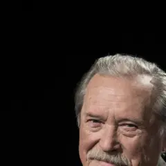 Emil aktor: Fascynująca biografia i niezapomniane role Karewicza