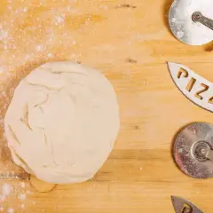 Dlaczego ciasto na pizzę nie jest elastyczne i jak to naprawić