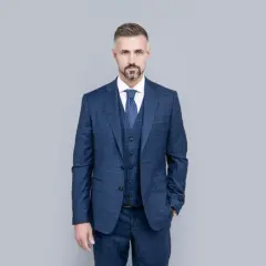 Jak wybrać idealny krawat do garnituru na każdą okazję