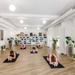 Joga w ciąży od którego tygodnia? Bezpieczne rozpoczęcie praktyki