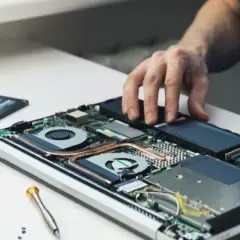 Ile kosztuje wymiana dysku w laptopie Lenovo? Ceny i porady na start
