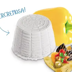 Ricotta super cremosa, con peperone giallo e focaccia con verdure grigliate. Le 100 g ricotta calorie sono perfette per un pasto leggero.