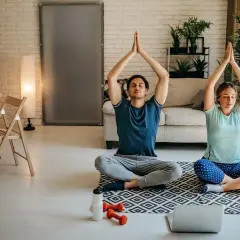 Joga co to? Poznaj jej znaczenie, korzyści i duchowe aspekty