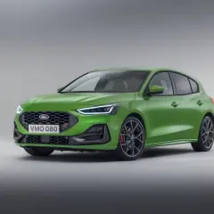 Ford Focus verde con motor 1.0 Ecoboost 125 CV. Opiniones sobre su rendimiento y eficiencia.