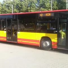 Autobus MPK Wrocław linii 141 "REJA" to świetny sposób, jak dojechać na Bielany Wrocławskie.