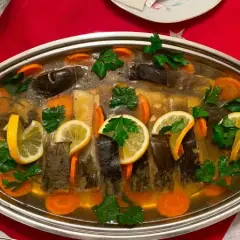 Jak zrobić karp w galarecie - prosty przepis na wigilijną potrawę