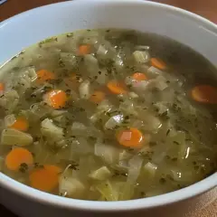 Soupe aux choux traditionnelle : recette facile et authentique
