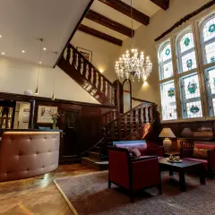 Parkhotel Güldene Berge: 4-Sterne-Charme & Saale-Unstrut-Erlebnisse