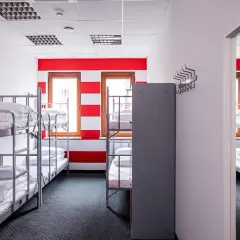 Jak wygląda nocleg w hostelu? Oczekiwania, komfort i zalety
