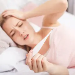 Gorączka u dziecka: kiedy bezpiecznie łączyć ibuprofen i paracetamol?