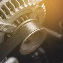 Alternator: Serce elektryki auta. Jak działa i co, gdy się psuje?