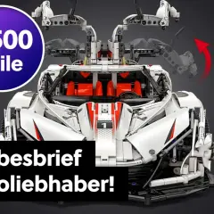 Ein detailliertes Modell eines weißen Hypercars aus 4.500 Teilen, ein Traum für jeden Autoliebhaber.