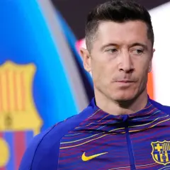 Robert Lewandowski w stroju FC Barcelony. Jego obecne drużyny to FC Barcelona i reprezentacja Polski.