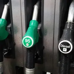 Czym się różni diesel od benzyny? Kluczowe różnice, które musisz znać