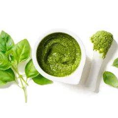 Pesto: Co to jest? Jak zrobić i wybrać najlepsze? Pełny poradnik.