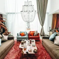 Jak wybrać idealny żyrandol do salonu? Porady, style i inspiracje